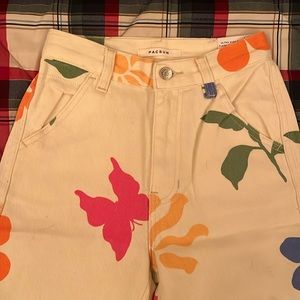 Pacsun. Woman’s size 23. Ultra high rise. Flare carpenter. NWT.